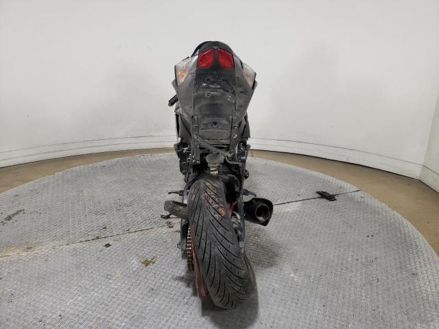 2018 SUZUKI GSX-R600 - JS1GN7FA2J2100206