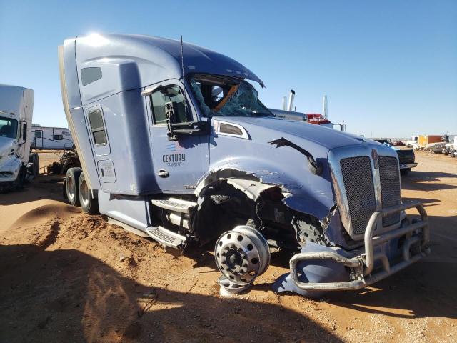 Salvage cars for sale from Copart Andrews, TX: 2022 Kenworth Construction T680