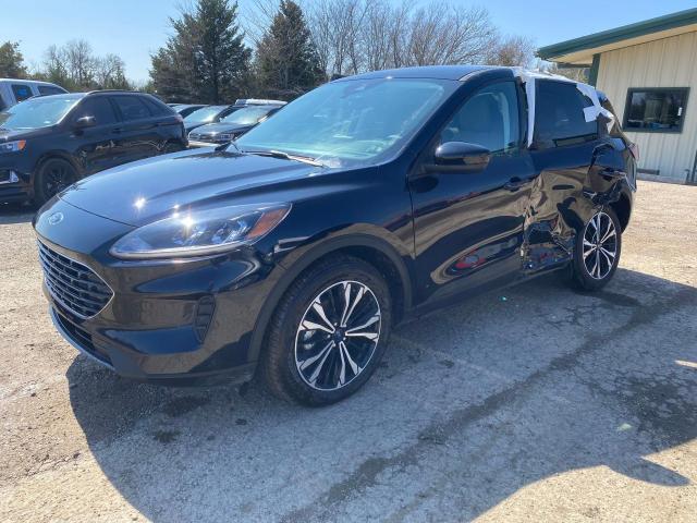 2021 FORD ESCAPE SE - 1FMCU0G6XMUB27828