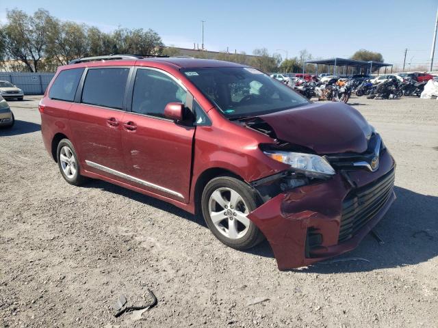 5TDKZ3DCXJS915294 Toyota SIENNA LE
