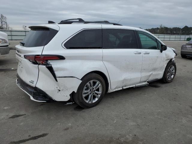 2022 TOYOTA SIENNA XSE - 5TDDSKFCXNS060350