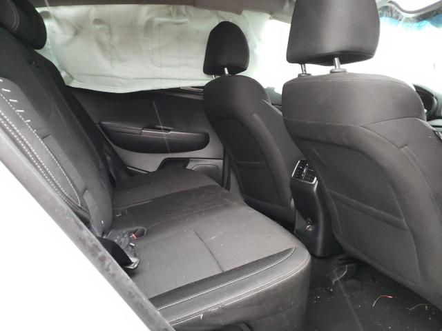 KNDPM3AC0J7381063 KIA Sportage Lx