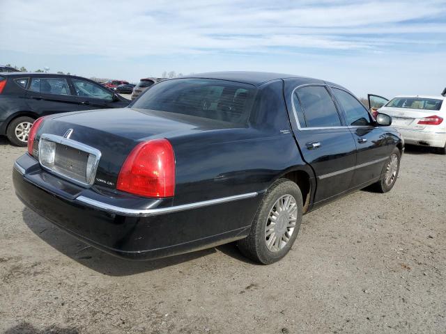 2LNHM82V98X657371 Lincoln TOWNCAR