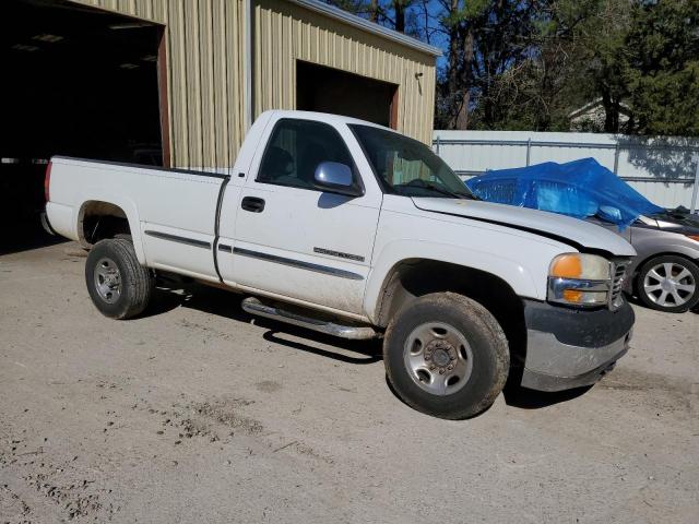 1GTHC24U92E142579 GMC Sierra