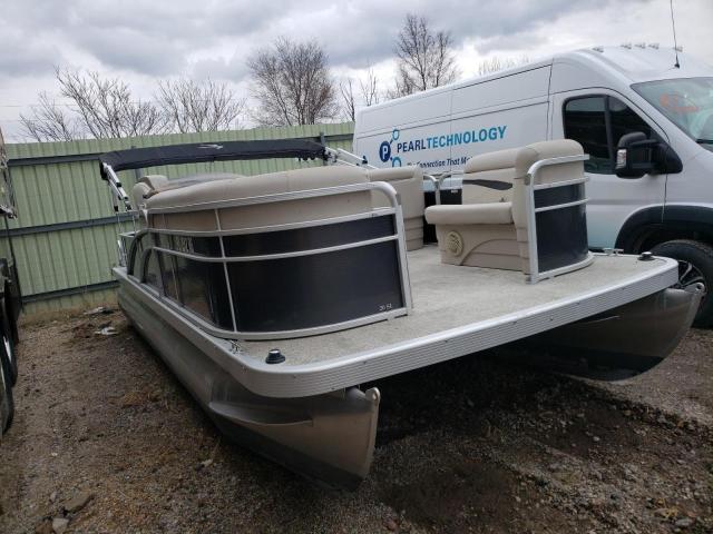 Salvage boats for sale at Pekin, IL auction: 2016 Bennche Pontoon