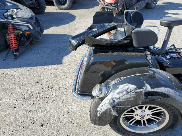 2020 HARLEY-DAVIDSON FLHTCUTG 1HD1MAF18LB859567
