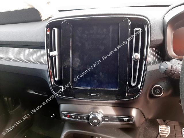YV1XZ72V1M2429981 Volvo Xc40 R-des