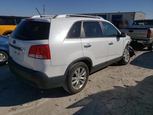 5XYKT4A29BG069547 KIA Sorento Base