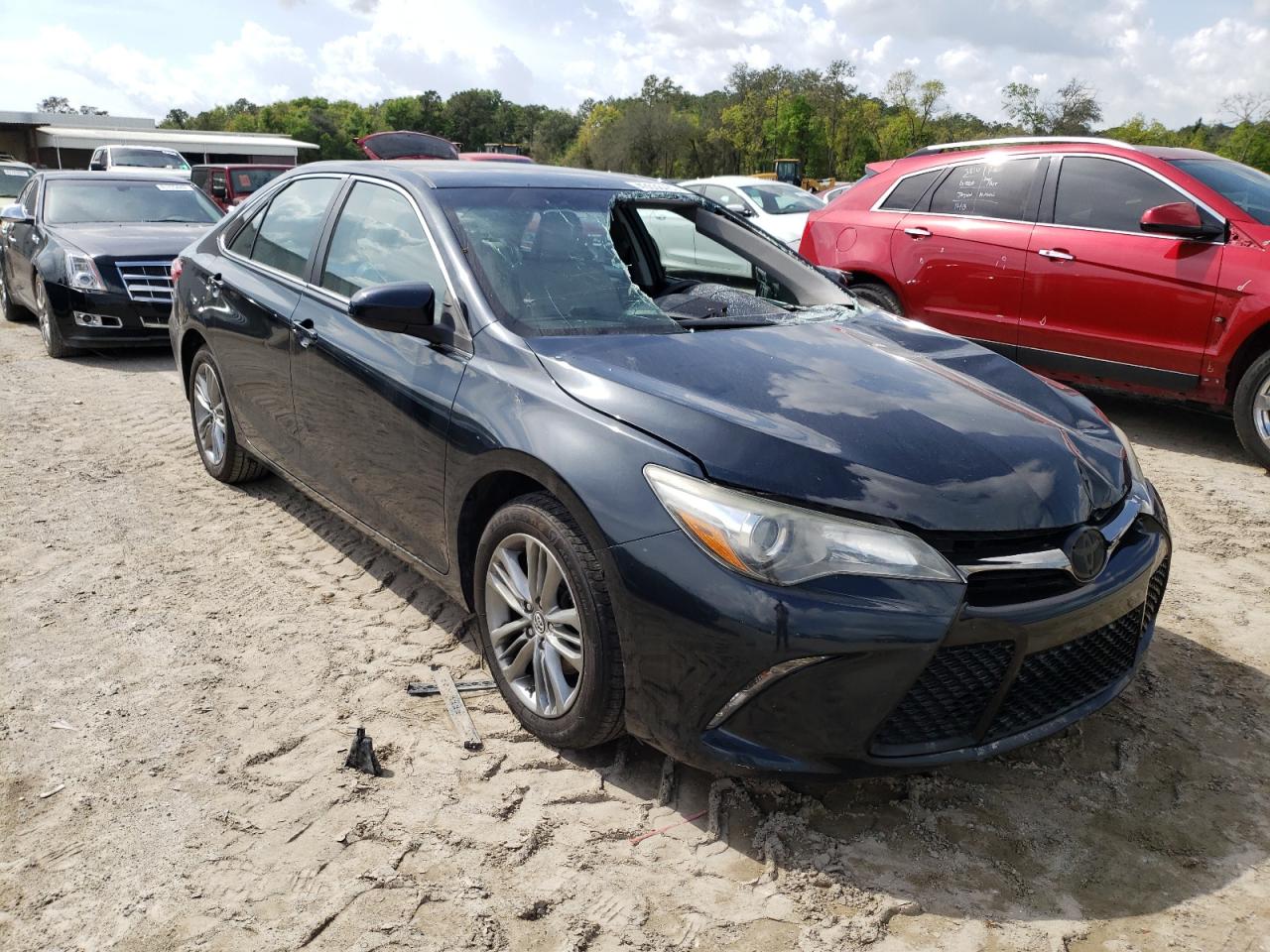 2015 Toyota Camry - Image 4