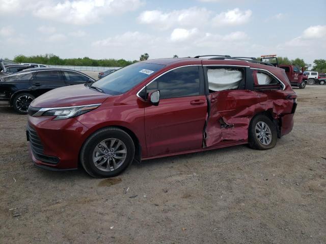 2022 Toyota Sienna LE