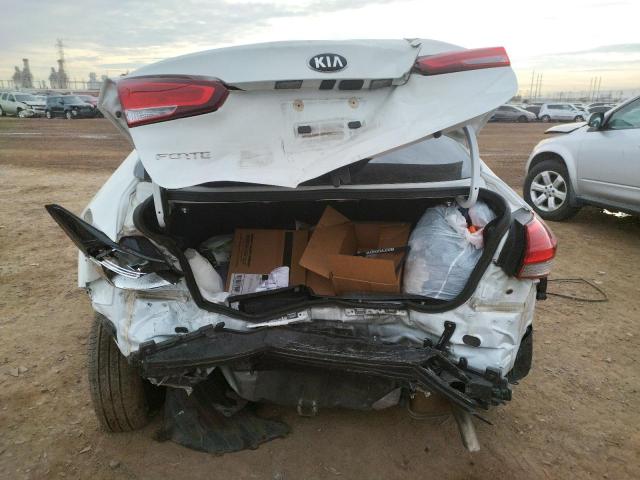 3KPFK4A78JE176181 KIA FORTE LX