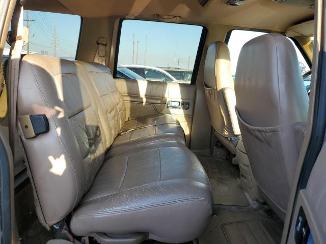 1GKGK26N8RJ770370 GMC Suburban K2500