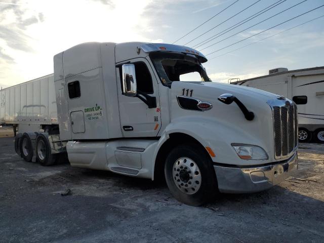 Peterbilt salvage cars for sale: 2017 Peterbilt 579