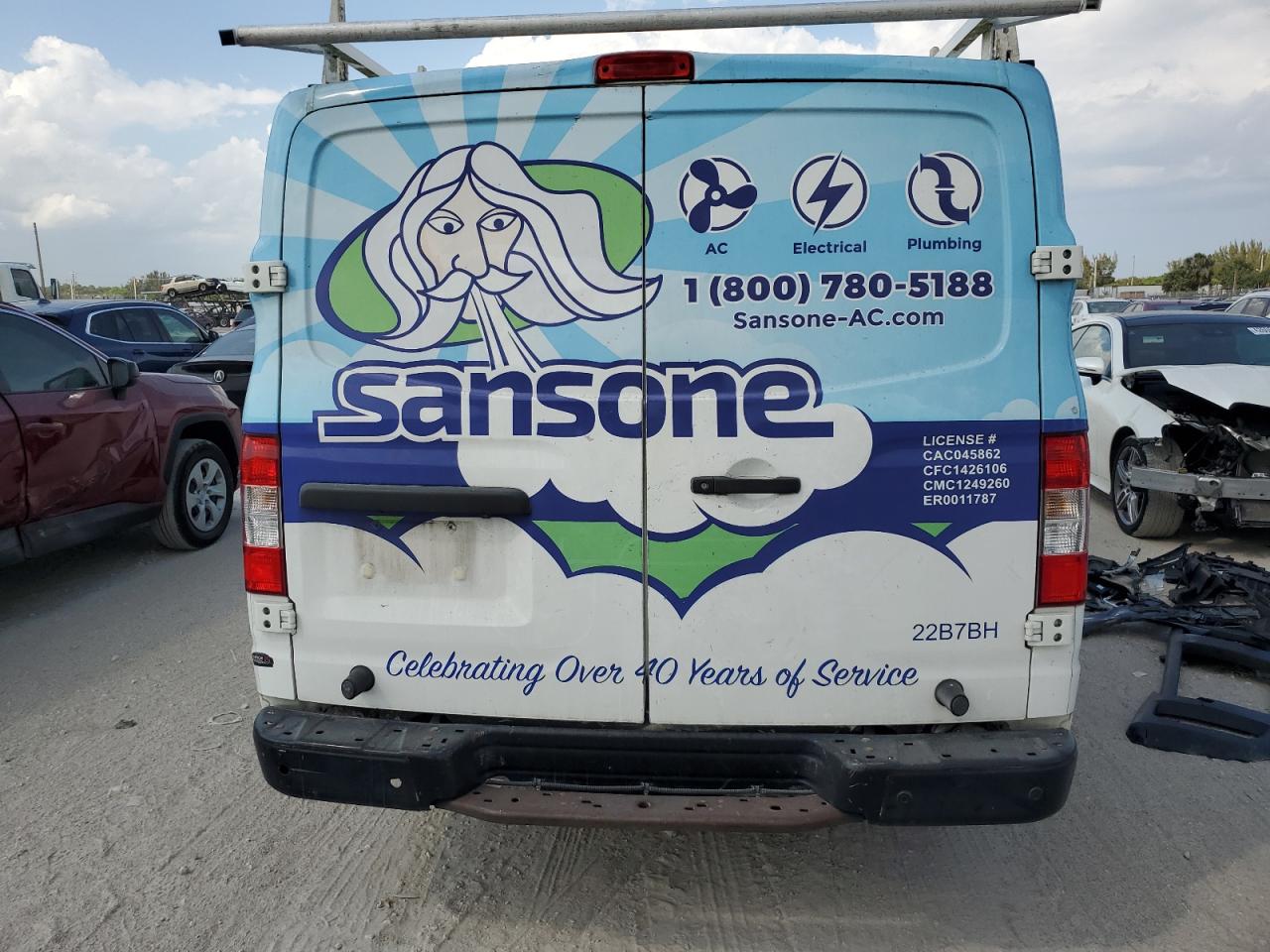 1N6BF0KM7HN802015 NISSAN NV 2017