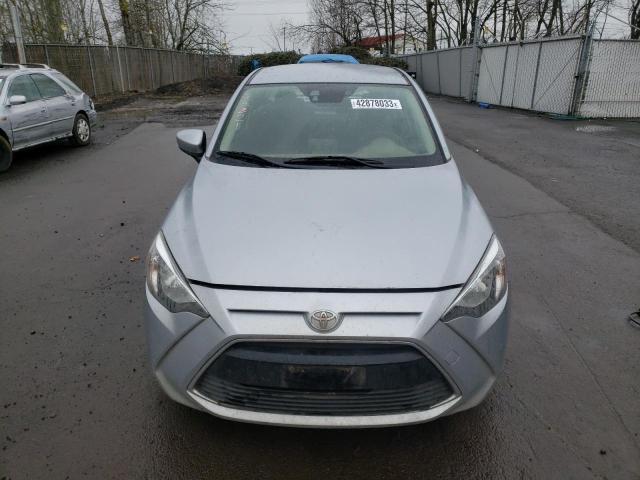 3MYDLBYV3HY157075 Toyota YARIS IA