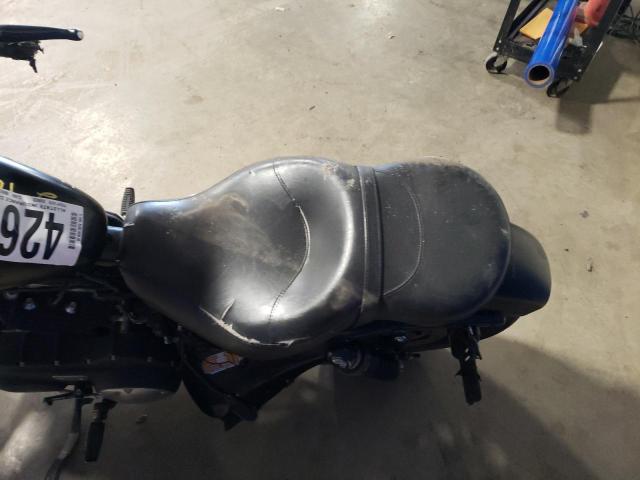 2017 HARLEY-DAVIDSON XL883 IRON 1HD4LE216HC427865
