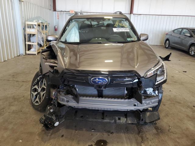 JF2SKAEC8NH421888 Subaru Forester Premium