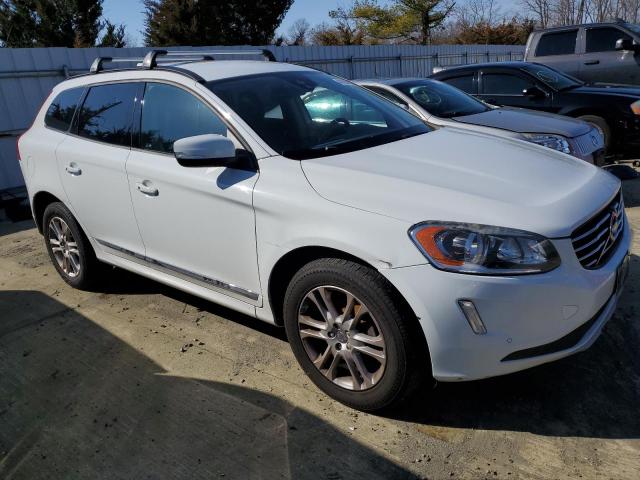 2016 VOLVO XC60 T5 - YV440MDJ4G2812764