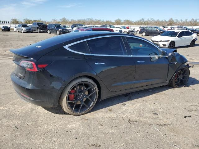 5YJ3E1EB8JF180975 Tesla MODEL 3
