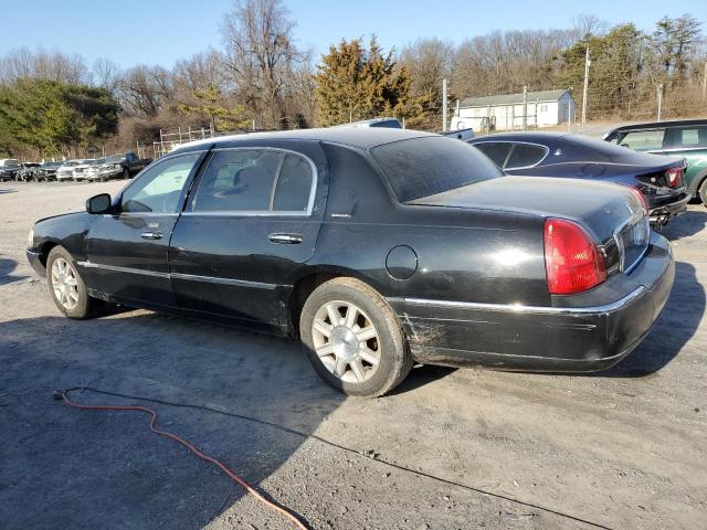 1LNHM84W47Y623603 Lincoln TOWNCAR