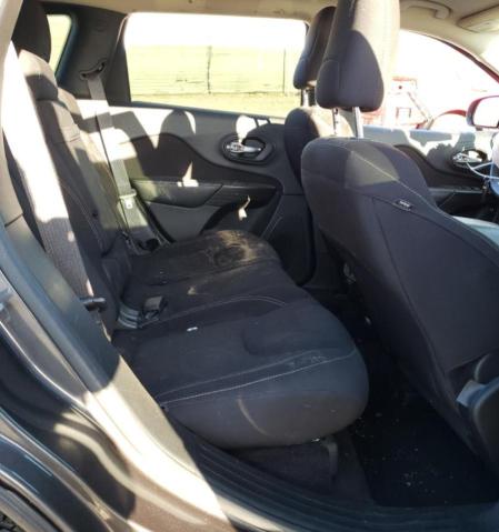 1C4PJLCB6HW554243 Jeep Cherokee Latitude