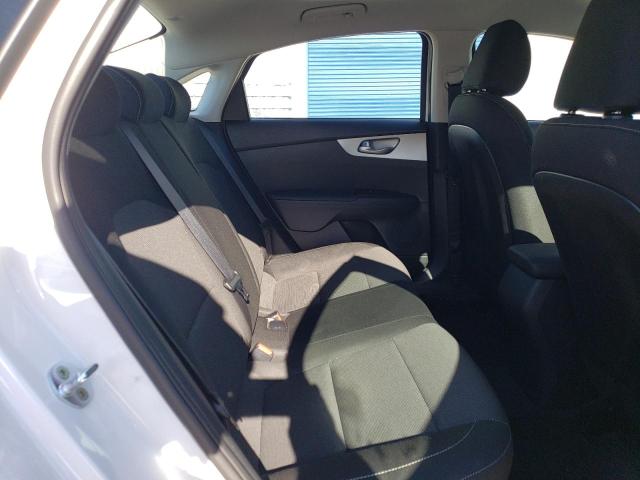 3KPF24AD6PE509203 KIA FORTE LX