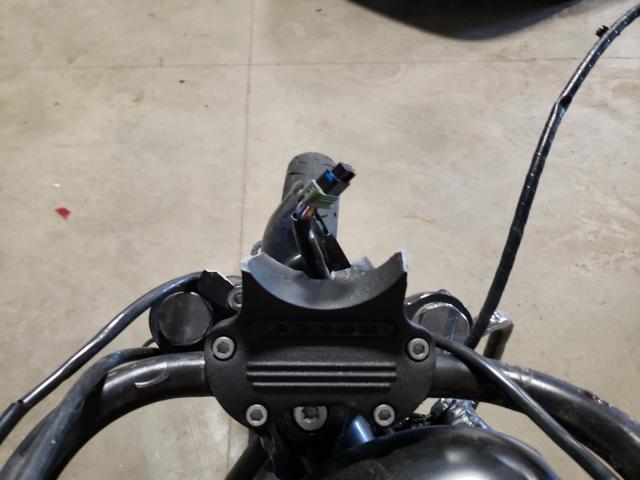 2017 HARLEY-DAVIDSON XL883 IRON 1HD4LE216HC427865