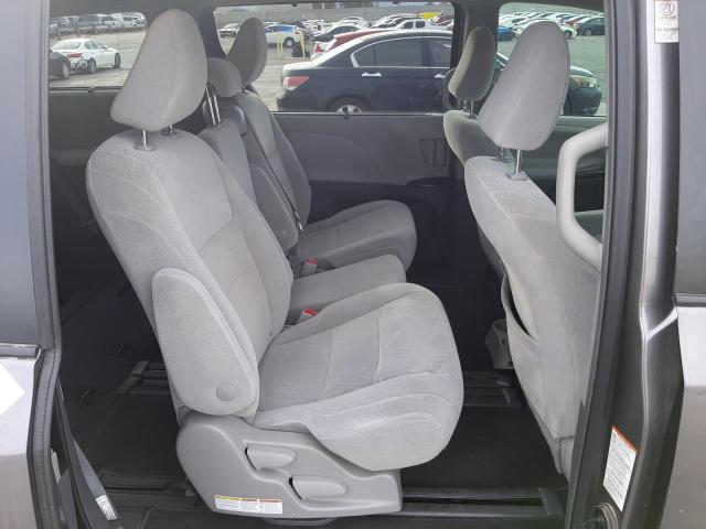 2019 TOYOTA SIENNA LE - 5TDKZ3DCXKS006585