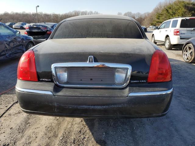 1LNHM84W47Y623603 Lincoln TOWNCAR