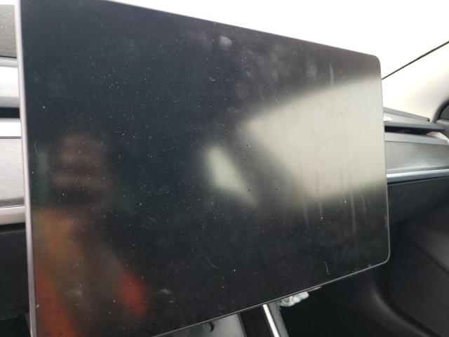 5YJ3E1EA5LF708885 Tesla MODEL 3