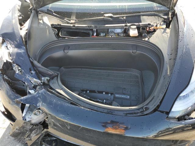 5YJ3E1EB8JF180975 Tesla MODEL 3