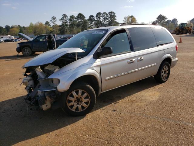 2004 Chrysler Town & Country Touring