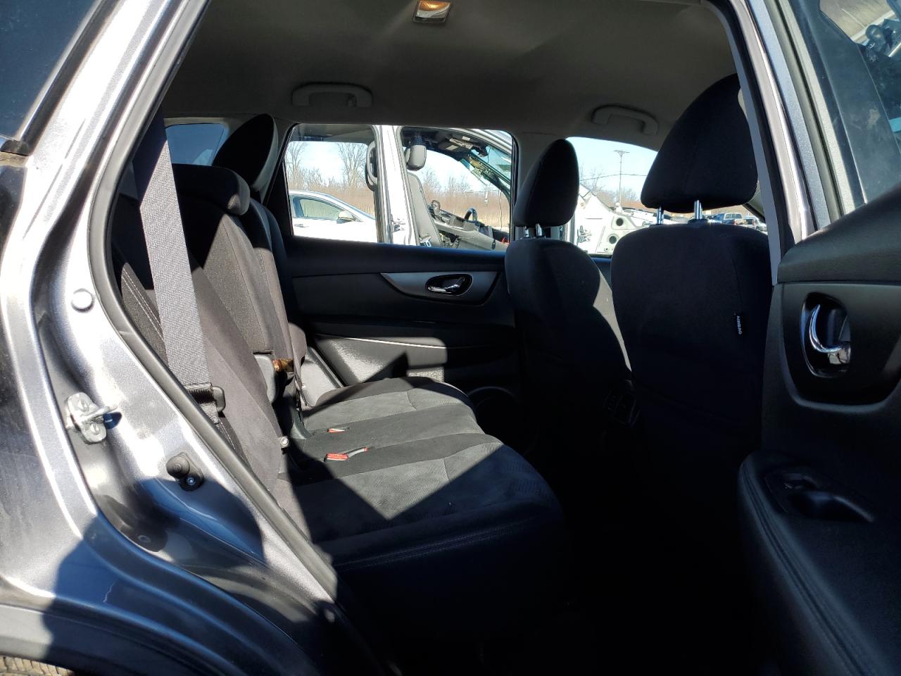 KNMAT2MV2GP695242 NISSAN ROGUE 2016
