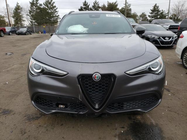 ZASPAKBN0M7D13277 Alfa Romeo STELVIO TI
