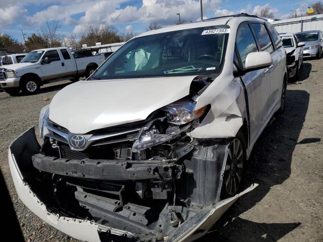 2018 Toyota Sienna XLE