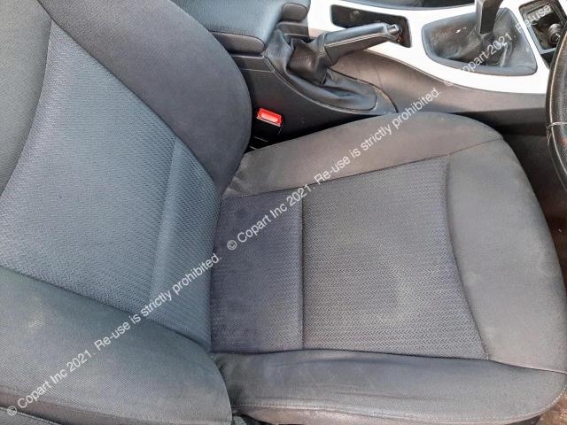 WBAPF52010A785918 BMW 318i Es