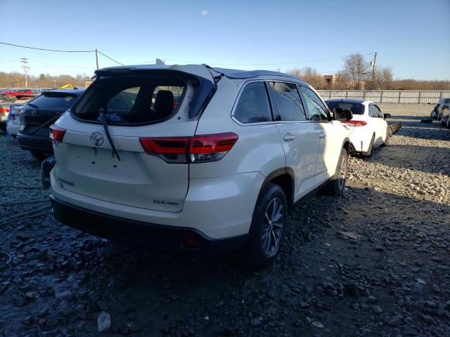 2019 TOYOTA HIGHLANDER 5TDJZRFH3KS608199