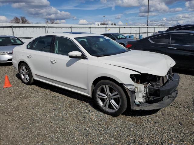 2015 VOLKSWAGEN PASSAT SEL - 1VWCT7A34FC037806