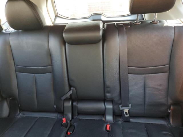 2016 NISSAN ROGUE S 5N1AT2MV7GC826328