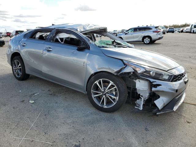 3KPF24AD9PE515402 KIA FORTE LX