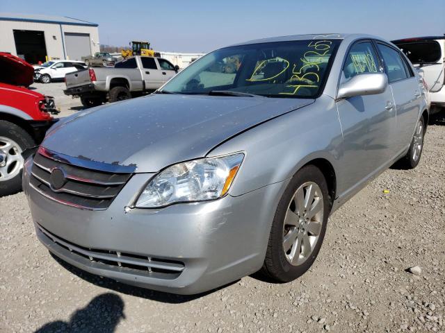 2005 Toyota Avalon XL