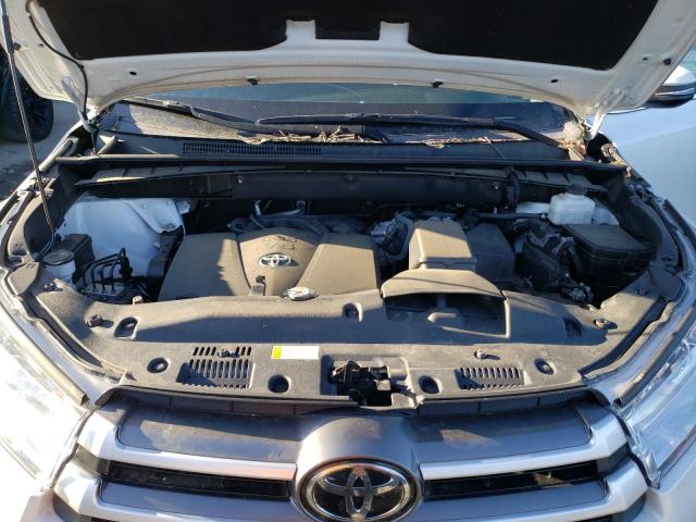 2019 TOYOTA HIGHLANDER 5TDJZRFH3KS608199