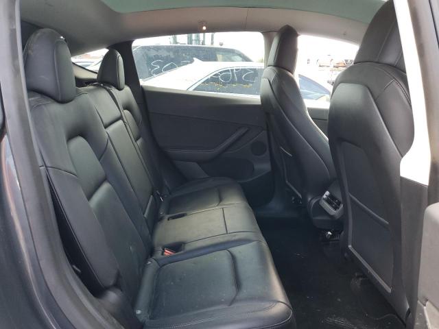 7SAYGDEE2NF386572 Tesla Model Y