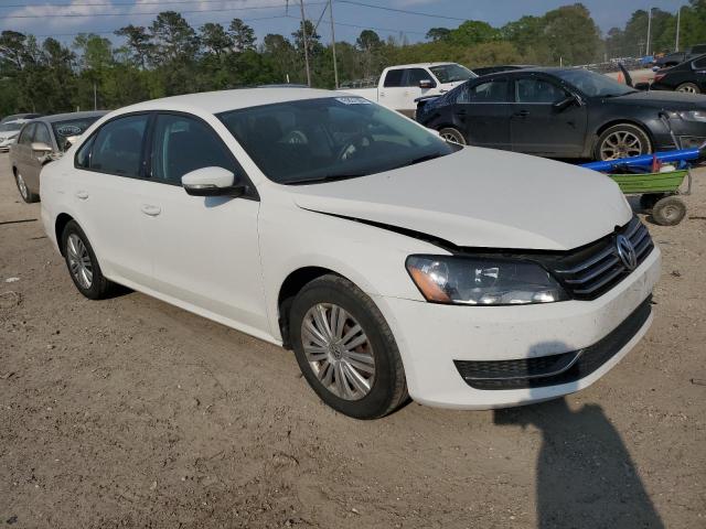 2015 VOLKSWAGEN PASSAT S - 1VWAS7A31FC046263