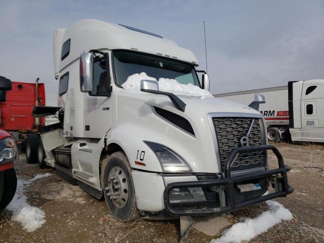 Volvo salvage cars for sale: 2019 Volvo VN VNL