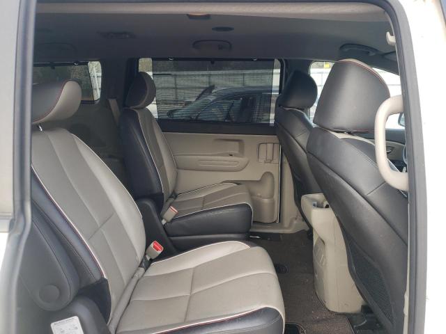 KNDMB5C11H6250157 KIA SEDONA LX