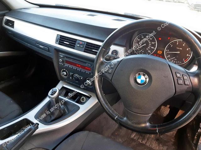 WBAPF52010A785918 BMW 318i Es