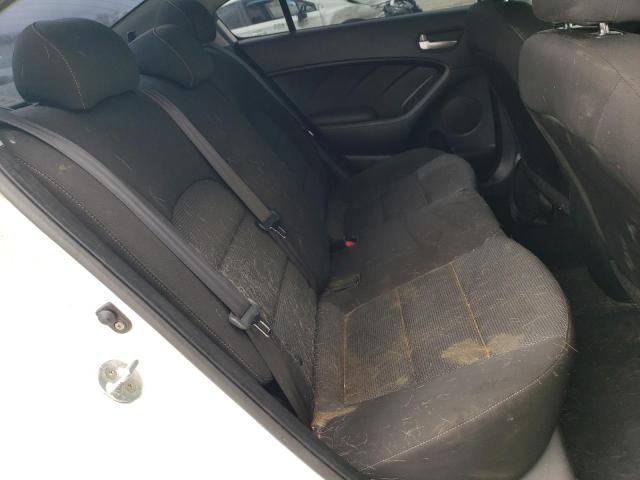 3KPFK4A78HE091495 KIA FORTE LX