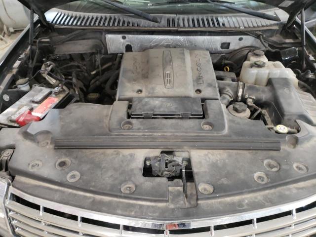 5LMJJ2H53CEL00449 Lincoln Navigator
