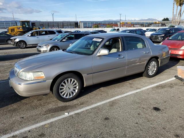 2003 Lincoln Town Car Executive